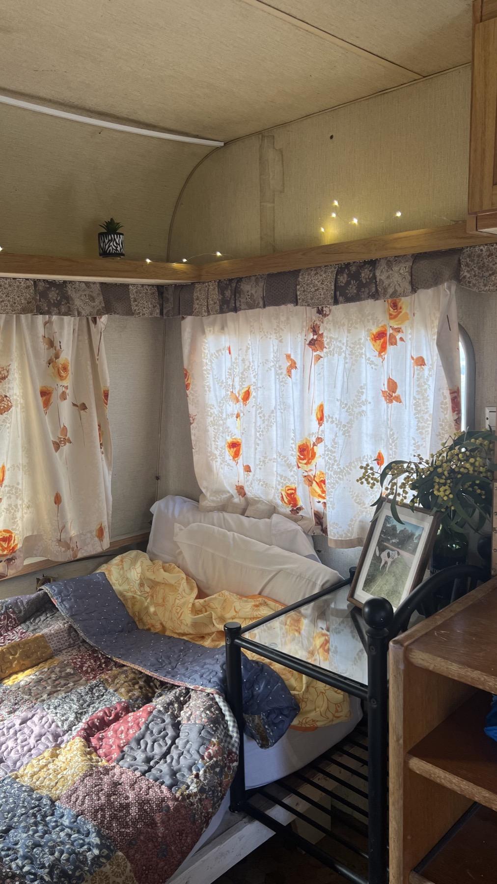 Caravan 3 volunteer accommodation at Mayday Algarve